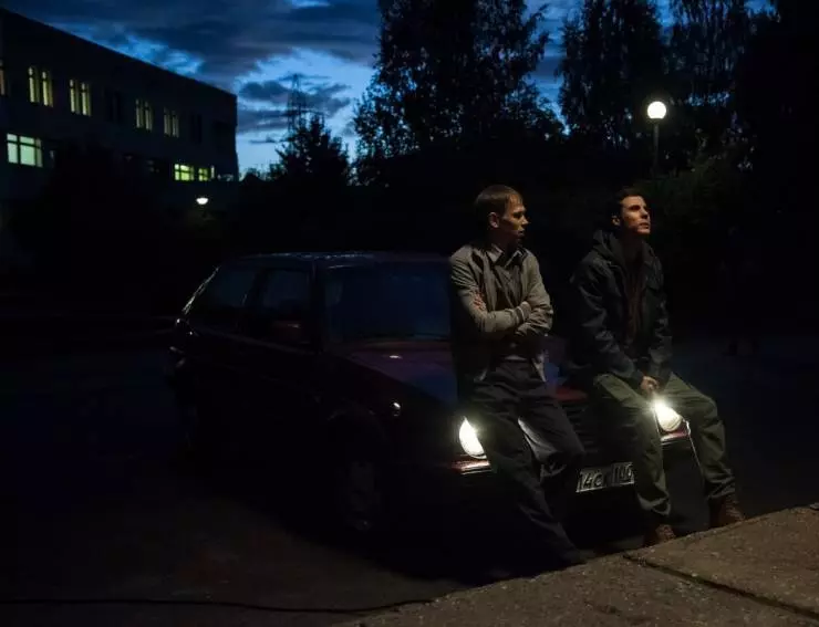 Тень за спиной 2019 скачать торрентом Тень за спиной 2019 скачать торрентом