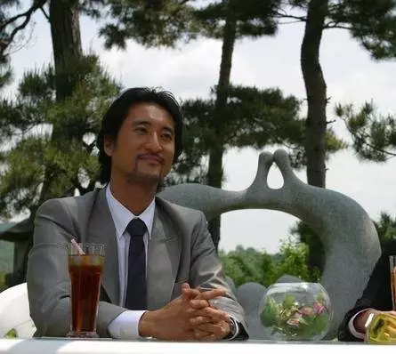 Замужем за мафией 2 2005 скачать торрентом Замужем за мафией 2 2005 скачать торрентом