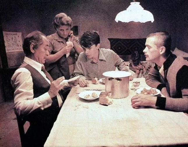 Помнишь ли, Долли Белл? 1981 скачать через торрент бесплатно Помнишь ли, Долли Белл? 1981 скачать через торрент бесплатно