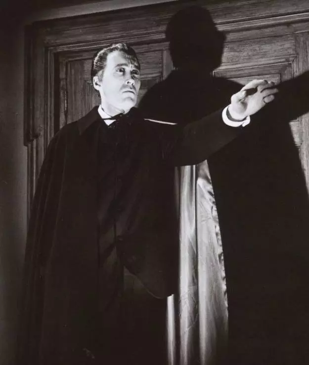 Дракула: Принц тьмы 1966 скачать торрентом Дракула: Принц тьмы 1966 скачать торрентом