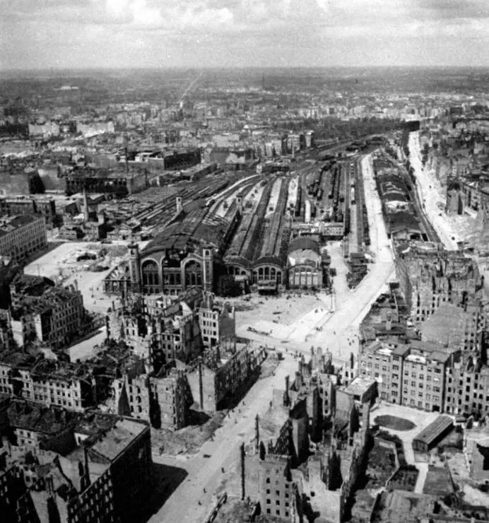 Берлин 1945 скачать с торрента Берлин 1945 скачать с торрента