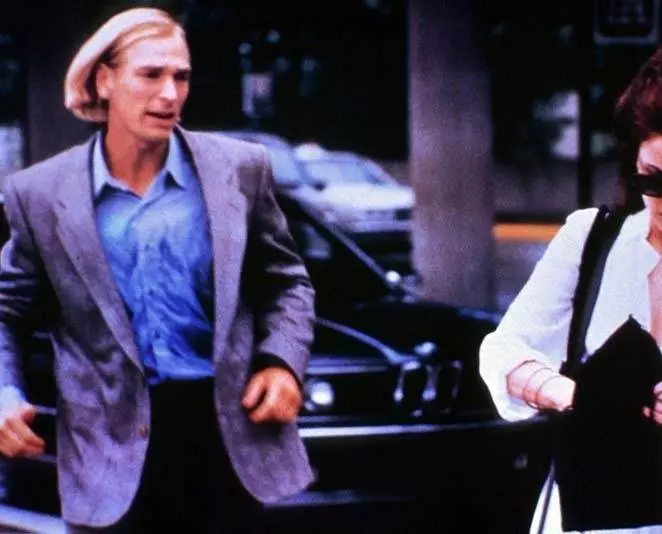 Елена в ящике 1992 скачать торрентом Елена в ящике 1992 скачать торрентом