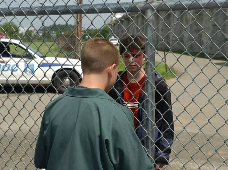 Двенадцатилетние 2005 скачать с торрента Двенадцатилетние 2005 скачать с торрента