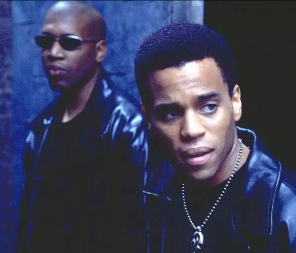 Не умирай в одиночку 2004 скачать с торрента Не умирай в одиночку 2004 скачать с торрента