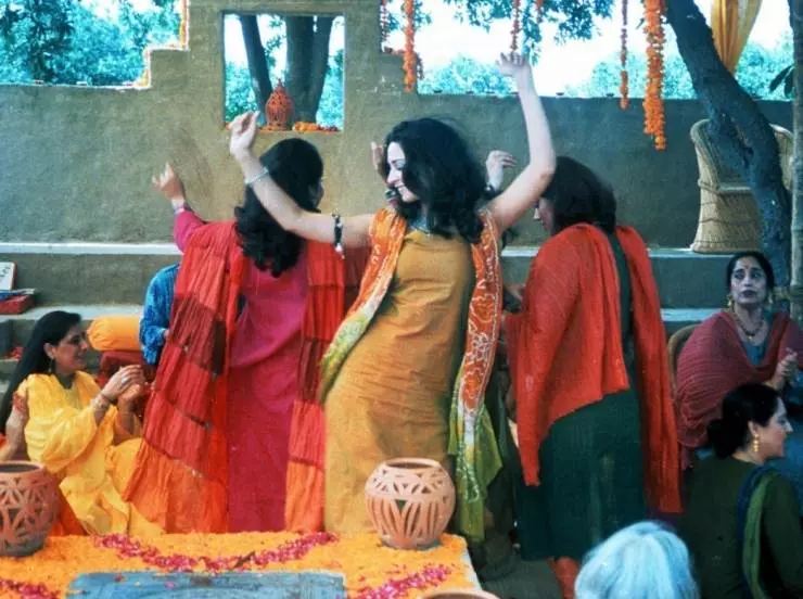 Свадьба в сезон дождей 2001 скачать торрентом Свадьба в сезон дождей 2001 скачать торрентом