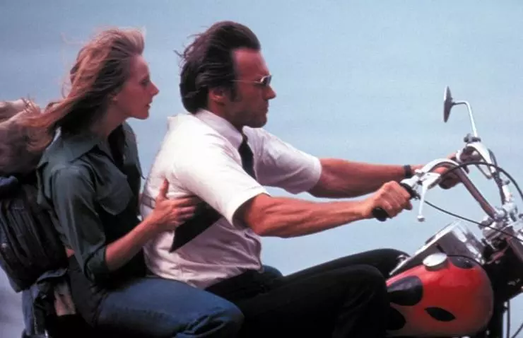 Сквозь строй 1977 скачать с торрента Сквозь строй 1977 скачать с торрента