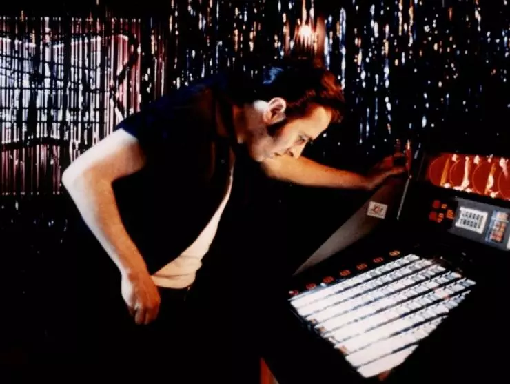 Таинственный поезд 1989 скачать с торрента Таинственный поезд 1989 скачать с торрента