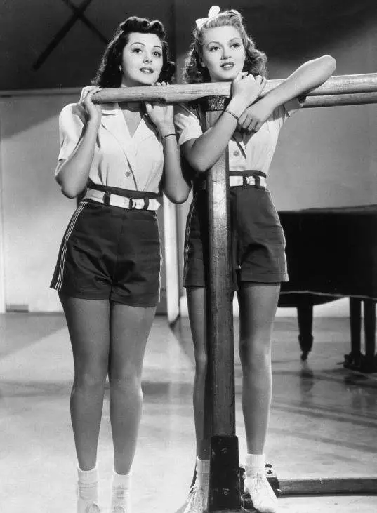 Танцующая студентка 1939 скачать с торрента Танцующая студентка 1939 скачать с торрента