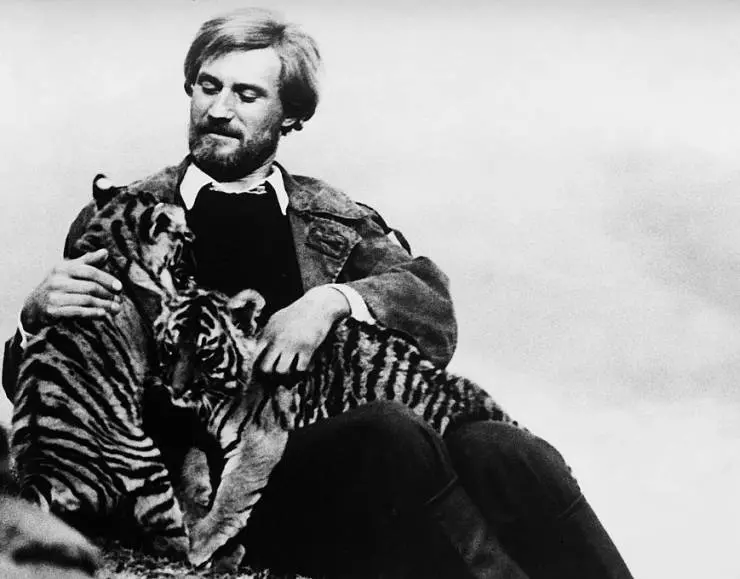 По следу властелина 1979 скачать с торрента По следу властелина 1979 скачать с торрента