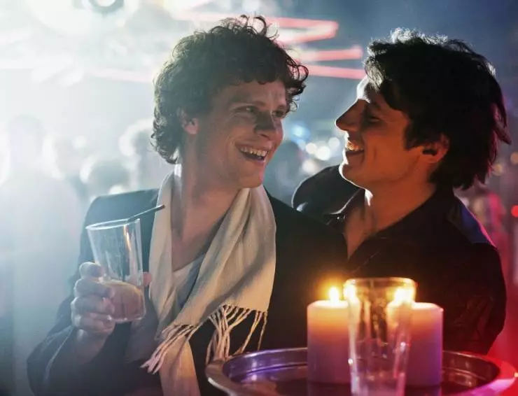 Никогда не вытирайте слезы без перчаток 2012 скачать через торрент бесплатно Никогда не вытирайте слезы без перчаток 2012 скачать через торрент бесплатно