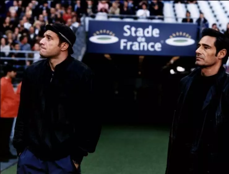 Играй как «Зизу» 2002 скачать торрентом Играй как «Зизу» 2002 скачать торрентом