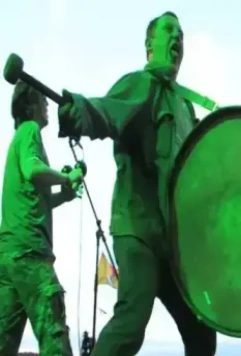 Ленинград: Мужчина, который поет 2009 скачать торрентом Ленинград: Мужчина, который поет 2009 скачать торрентом