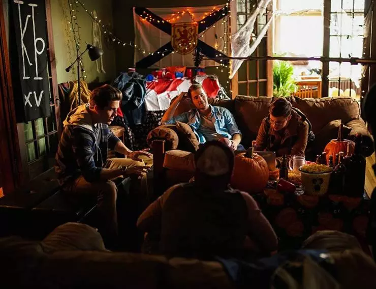 Вечеринка на Хэллоуин 2019 скачать торрентом Вечеринка на Хэллоуин 2019 скачать торрентом