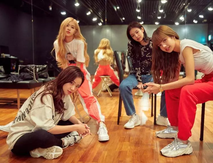 Blackpink: Зажги небо 2020 скачать через торрент бесплатно Blackpink: Зажги небо 2020 скачать через торрент бесплатно