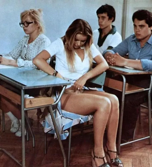 Лицеистка 1975 скачать с торрента Лицеистка 1975 скачать с торрента