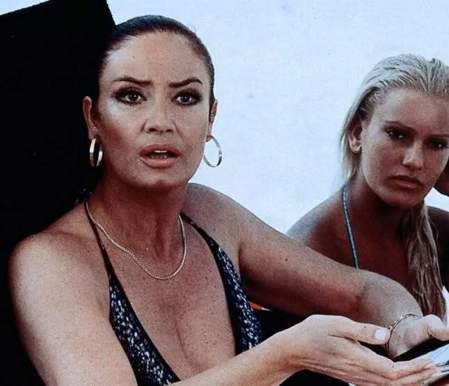 Лицеистка на море с папиной подругой 1980 скачать через торрент бесплатно Лицеистка на море с папиной подругой 1980 скачать через торрент бесплатно