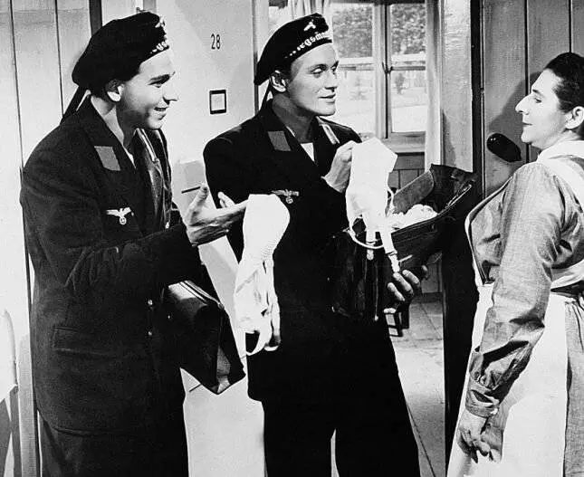 Акулы и мелкие рыбешки 1957 скачать через торрент бесплатно Акулы и мелкие рыбешки 1957 скачать через торрент бесплатно