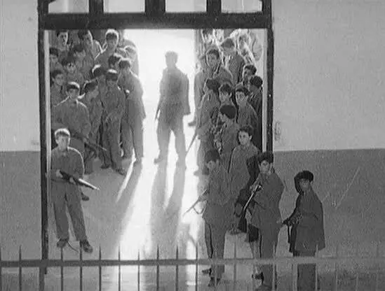 Четыре дня Неаполя 1962 скачать через торрент бесплатно Четыре дня Неаполя 1962 скачать через торрент бесплатно