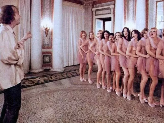 Суббота, воскресенье и пятница 1979 скачать через торрент бесплатно Суббота, воскресенье и пятница 1979 скачать через торрент бесплатно