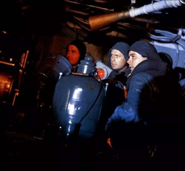 Восстание Кейна 1954 скачать с торрента Восстание Кейна 1954 скачать с торрента