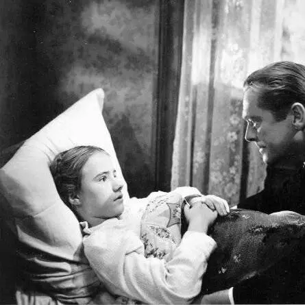 Дерево растет в Бруклине 1945 скачать с торрента Дерево растет в Бруклине 1945 скачать с торрента