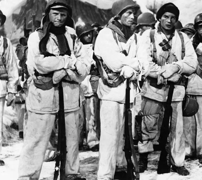 Примкнуть штыки! 1951 скачать через торрент бесплатно Примкнуть штыки! 1951 скачать через торрент бесплатно