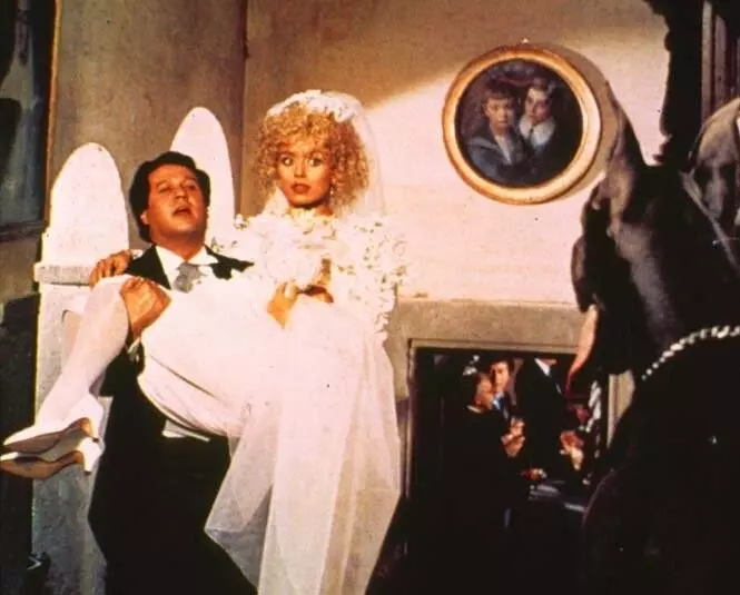 Заколдованный дом 1982 скачать с торрента Заколдованный дом 1982 скачать с торрента