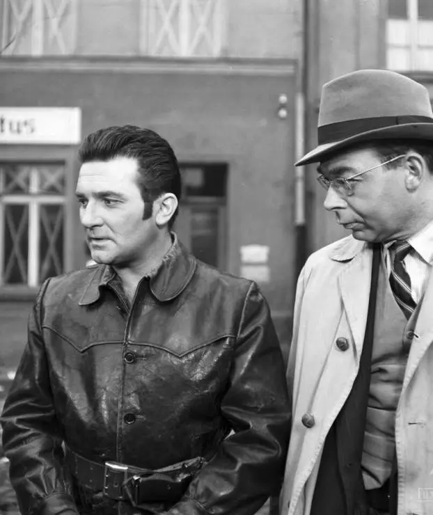 Закон и кулак 1964 скачать торрентом Закон и кулак 1964 скачать торрентом