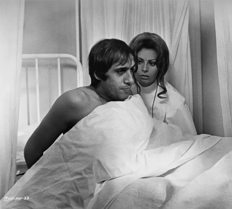 Белый, красный и... 1972 скачать с торрента Белый, красный и... 1972 скачать с торрента