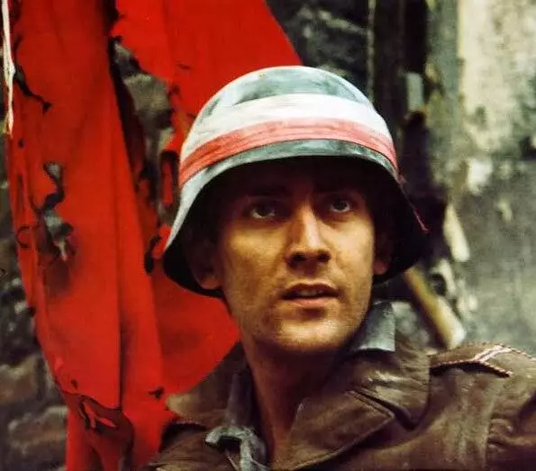 Перстенек с орлом в короне 1992 скачать торрентом Перстенек с орлом в короне 1992 скачать торрентом