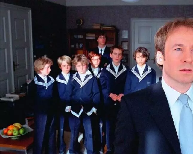 Летающий класс 2003 скачать торрентом Летающий класс 2003 скачать торрентом