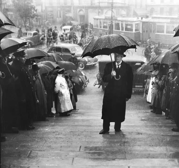 Иностранный корреспондент 1940 скачать торрентом Иностранный корреспондент 1940 скачать торрентом