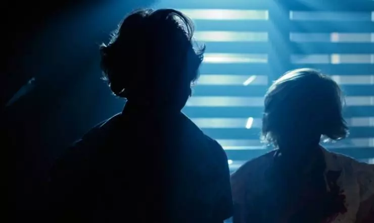 Мертвые тени 2012 скачать через торрент бесплатно Мертвые тени 2012 скачать через торрент бесплатно