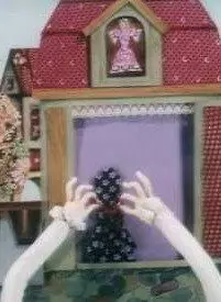 Площадь картонных часов 1986 скачать через торрент в хорошем качестве