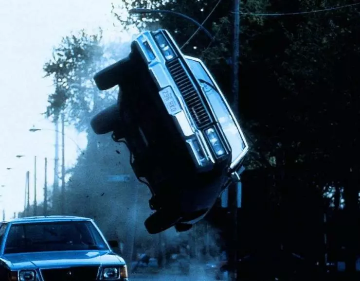 Блуждающая пуля 1996 скачать с торрента Блуждающая пуля 1996 скачать с торрента