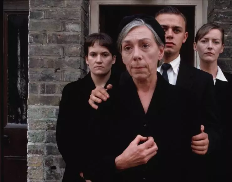 Далекие голоса, застывшие жизни 1988 скачать с торрента Далекие голоса, застывшие жизни 1988 скачать с торрента