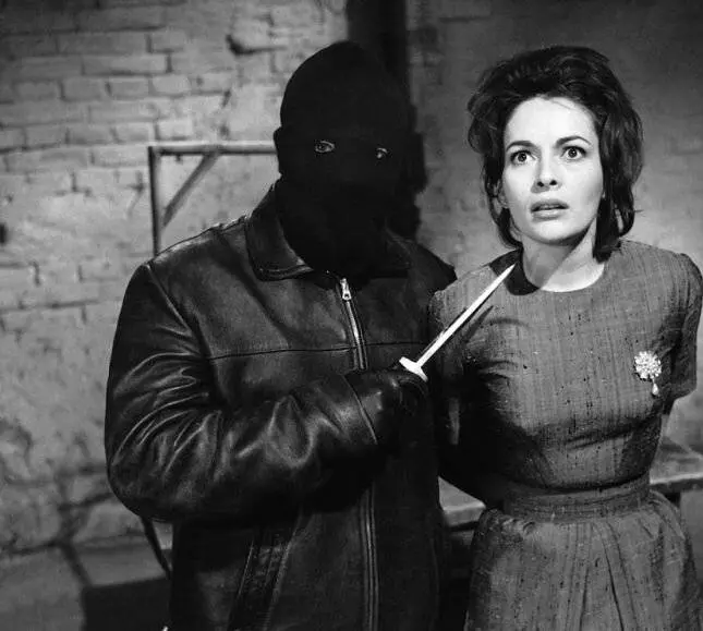 Душитель замка Блэкмор 1963 скачать торрентом Душитель замка Блэкмор 1963 скачать торрентом