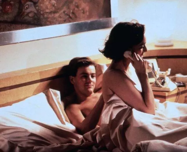 Пригоршня праха 1988 скачать через торрент бесплатно Пригоршня праха 1988 скачать через торрент бесплатно