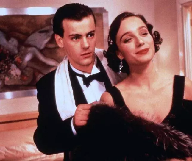 Пригоршня праха 1988 скачать торрентом Пригоршня праха 1988 скачать торрентом