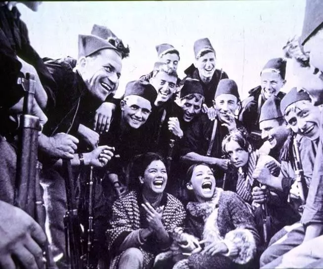 Они шли за солдатами 1965 скачать через торрент бесплатно Они шли за солдатами 1965 скачать через торрент бесплатно