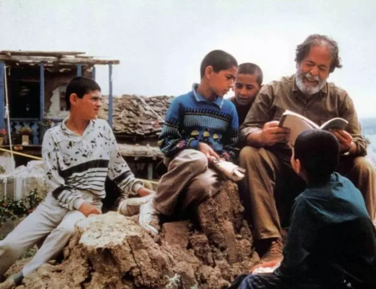 Сквозь оливы 1994 скачать с торрента Сквозь оливы 1994 скачать с торрента