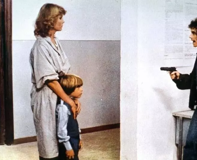 Железный комиссар 1978 скачать торрентом Железный комиссар 1978 скачать торрентом