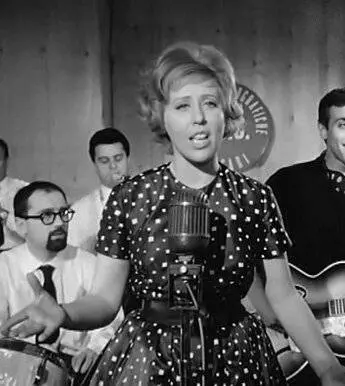 Ребята и музыкальный автомат 1959 скачать через торрент бесплатно Ребята и музыкальный автомат 1959 скачать через торрент бесплатно