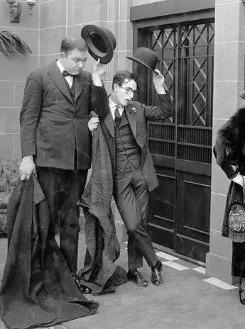 На головокружительной высоте 1920 скачать с торрента На головокружительной высоте 1920 скачать с торрента