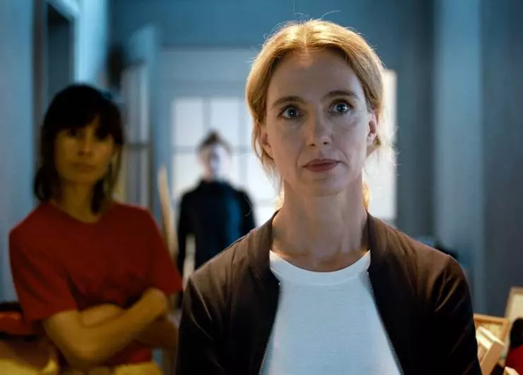 Девушка и паук 2021 скачать торрентом Девушка и паук 2021 скачать торрентом