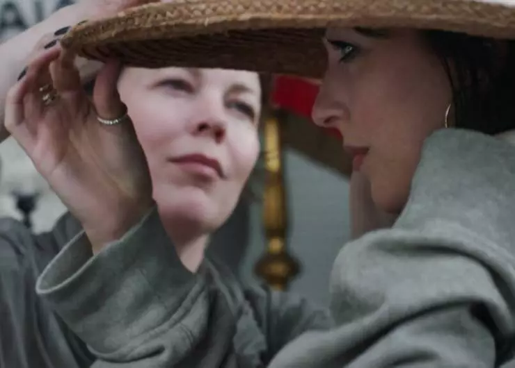 Незнакомая дочь 2021 скачать с торрента Незнакомая дочь 2021 скачать с торрента