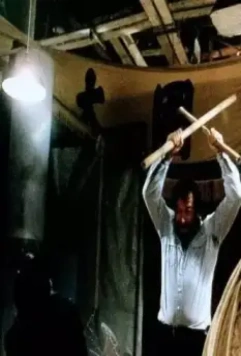 Громила в Гонконге 1975 скачать с торрента Громила в Гонконге 1975 скачать с торрента