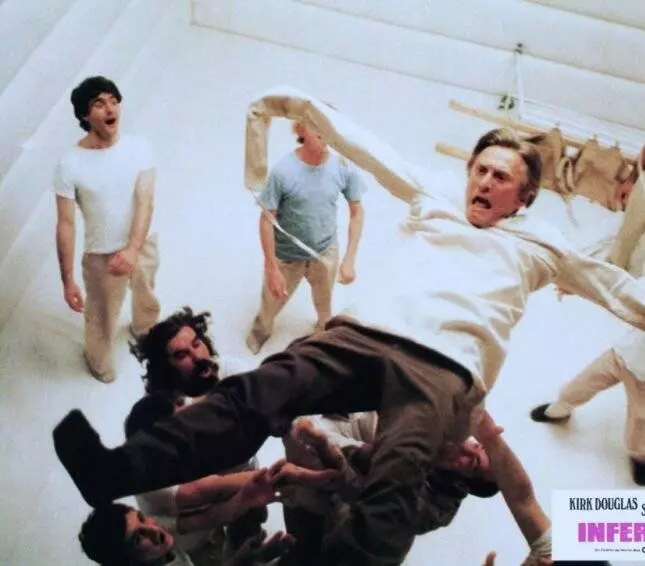 Холокост 2000 1977 скачать торрентом Холокост 2000 1977 скачать торрентом