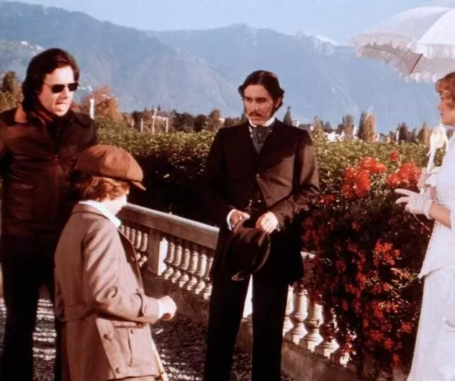 Дейзи Миллер 1974 скачать с торрента Дейзи Миллер 1974 скачать с торрента