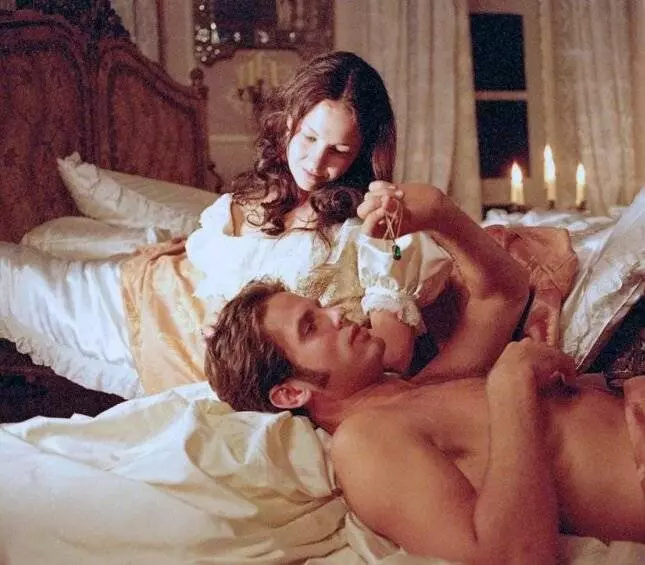 Софи — страстная принцесса 2001 скачать с торрента Софи — страстная принцесса 2001 скачать с торрента